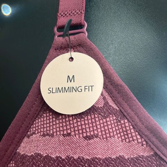 🧘🏽 - Picture 5 of 7